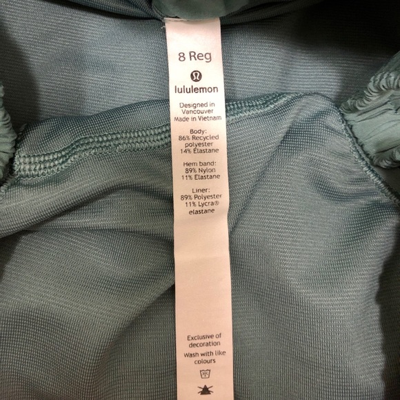 Lululemon HR hotty hot shorts - Picture 6 of 7